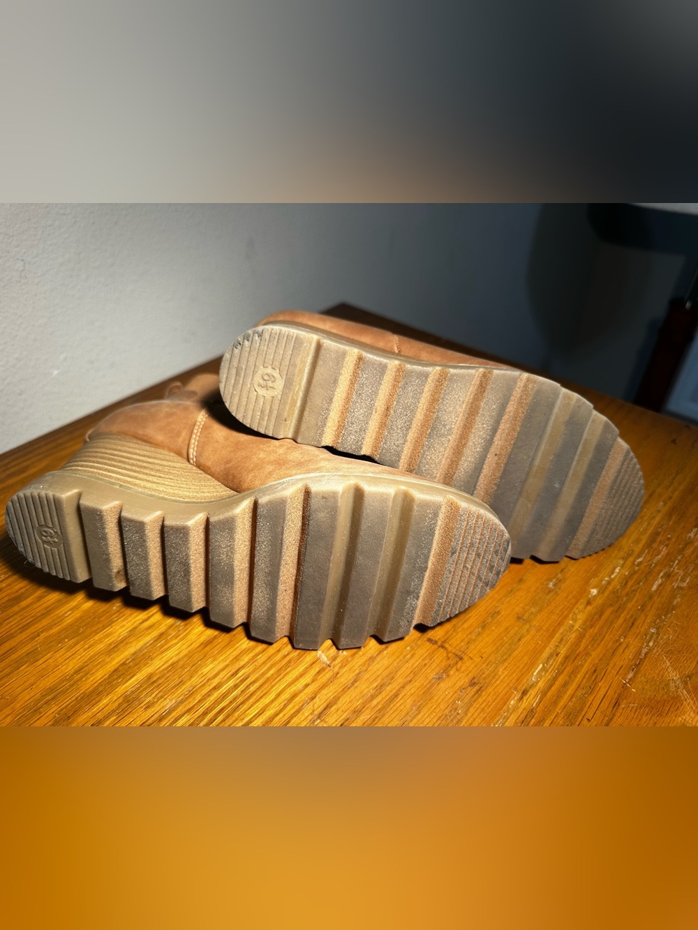 Brown wedge slip on ankle boots wms sz 6 1/2 - Picture 3 of 8